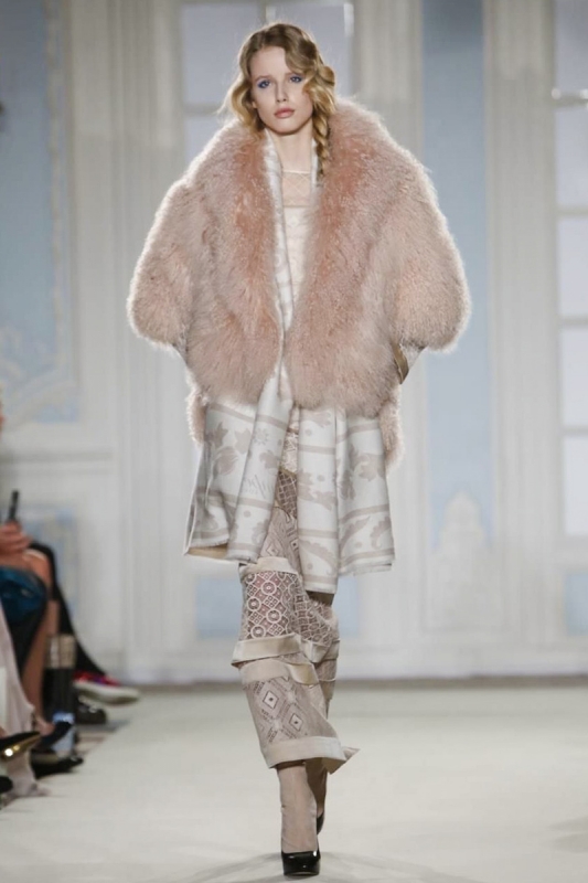 Quirine Engel shows London Fall 2014 Temperley